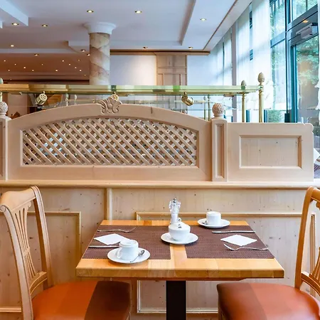 Atomis Munich Airport By Mercure 4*