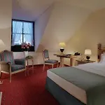 Atomis Munich Airport By Mercure Обердинг