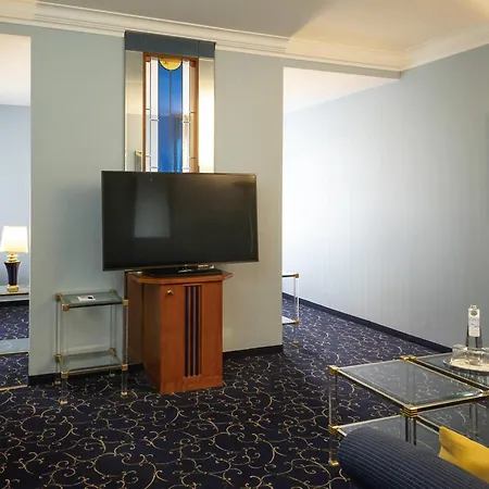 Atomis Munich Airport By Mercure Hotel 4*