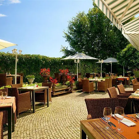 Atomis Munich Airport By Mercure 4*